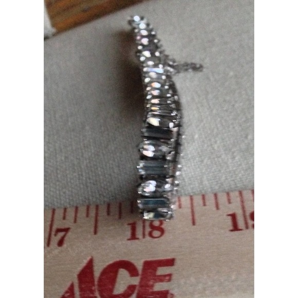 Classic Crystal Tennis Bracelet - Picture 2 of 7